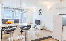 Apartman Lara